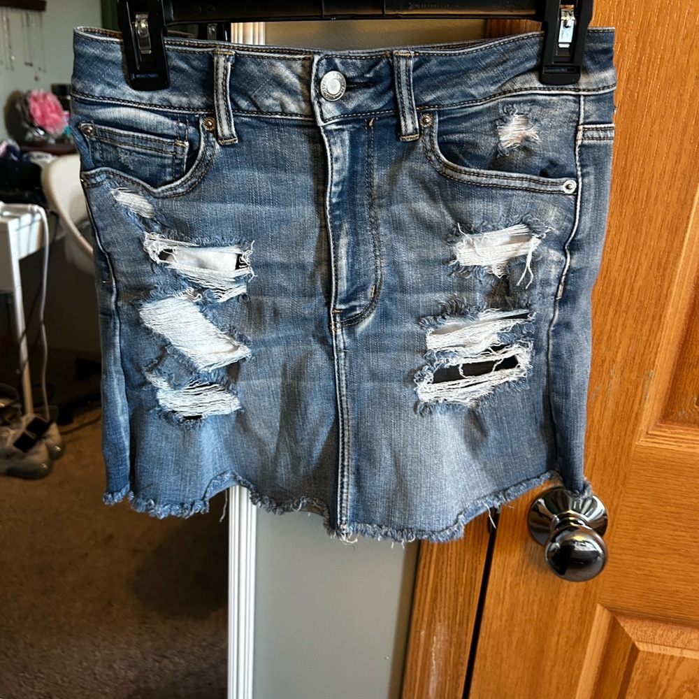 Women’s American Eagle Jean Ripped Skirt